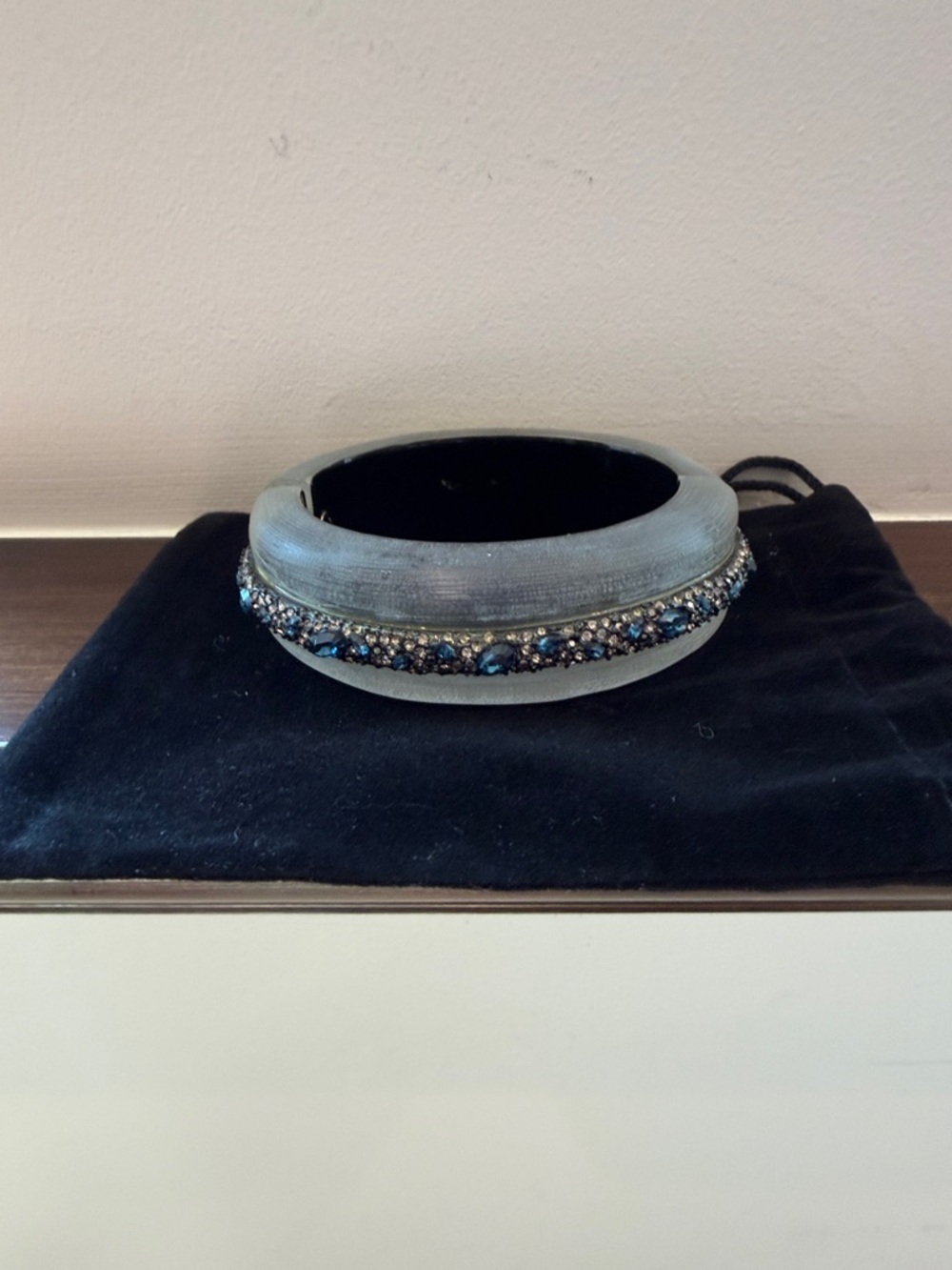 🌟🌟HOST PICK “Alexis Bittar” stunning crystal And Lucite Bracelet - Picture 3 of 5